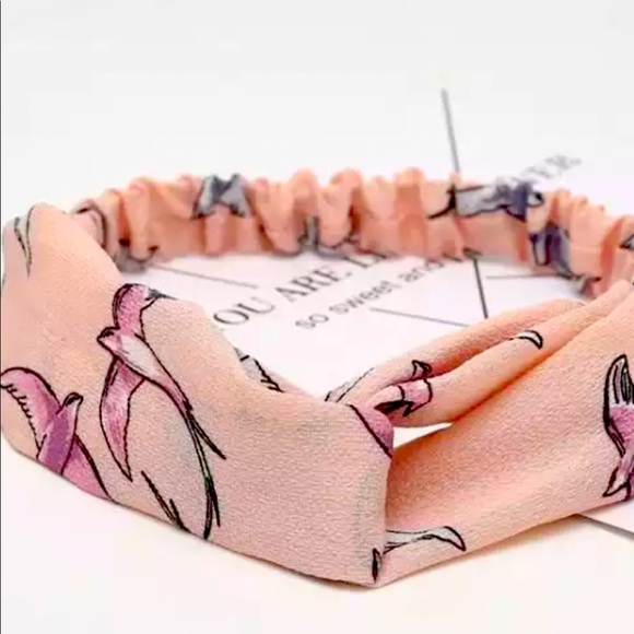 new Light pink Designer Headband - Picture 1 of 2